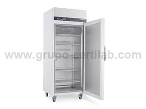 REFRIGERADOR VERTICAL 720 LITROS  2ºC a 20ºC